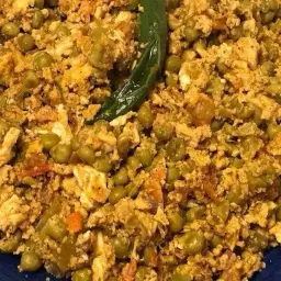 Peas with Eggs